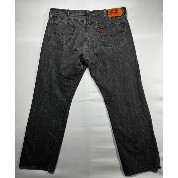 Levi's 501 Men's Straight Leg Button Fly Gray Denim Jeans - Size 42x32 (40x29) - Picture 3 of 7
